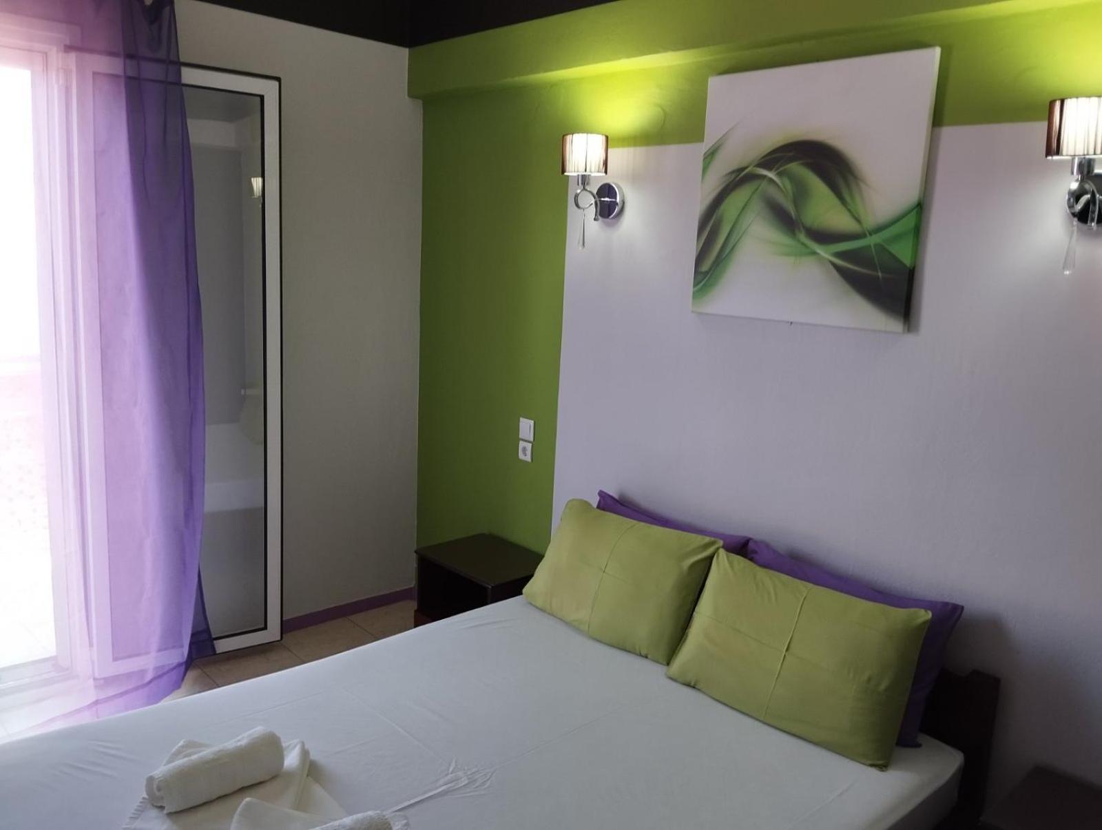 Hotel Neon Astron Kamena Vourla Extérieur photo